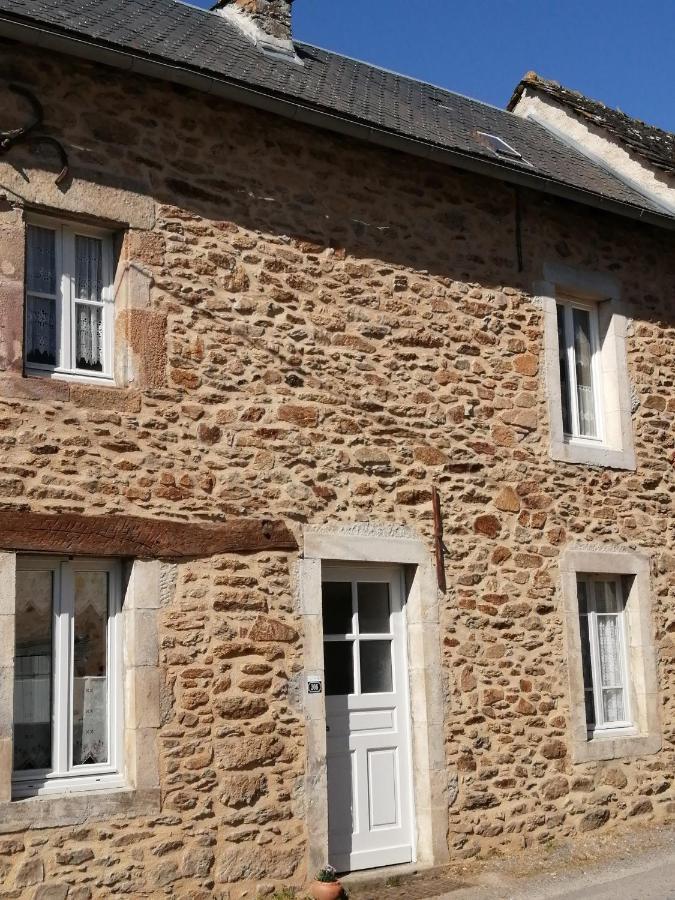 La Maison Des Rosiers *