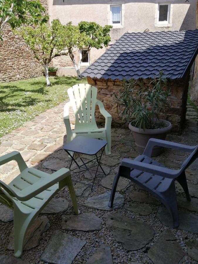 La Maison Des Rosiers * Manhac