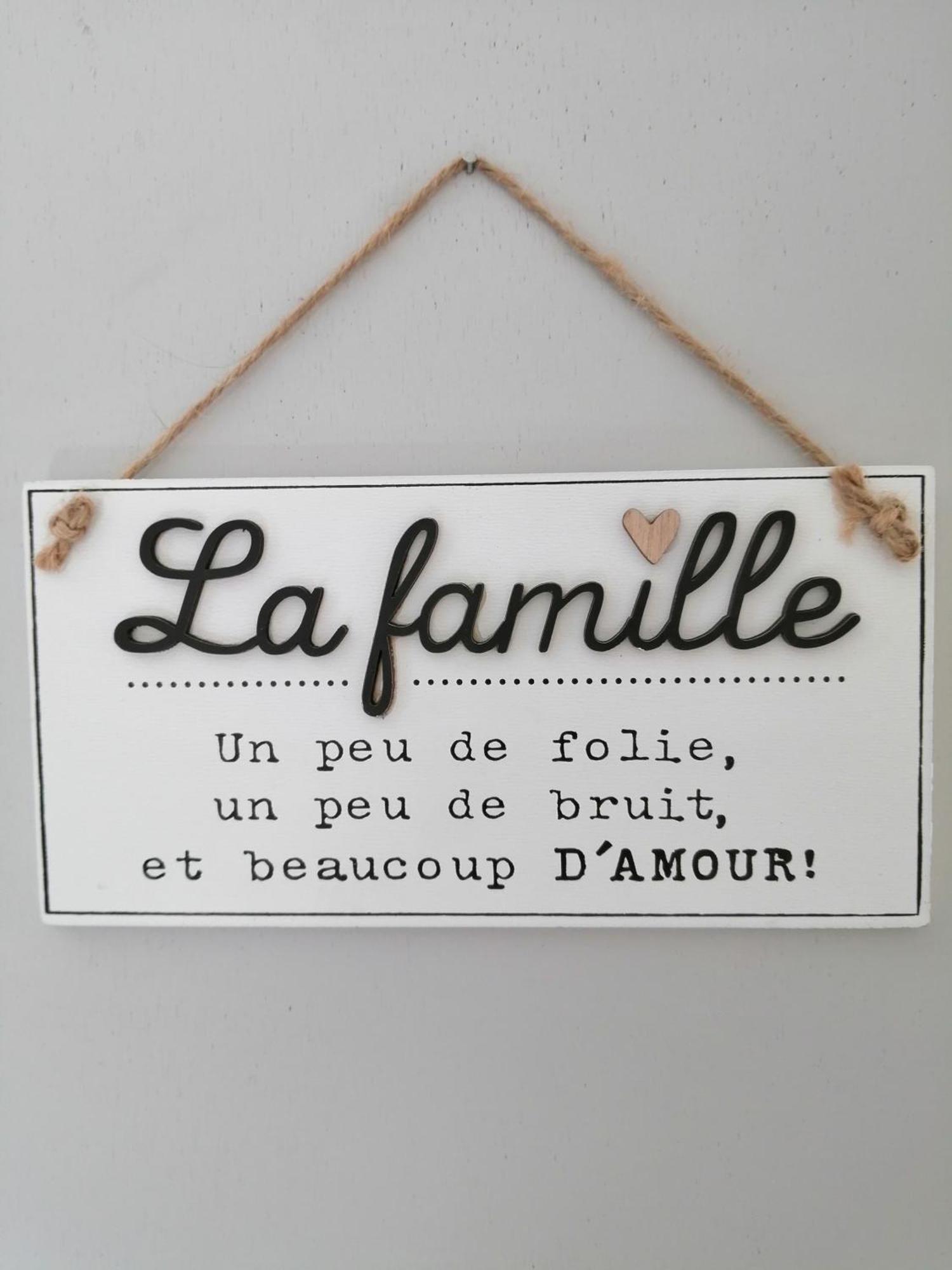 La Maison Des Rosiers